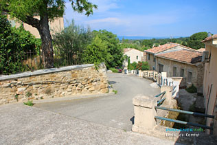 Loriol du Comtat, street