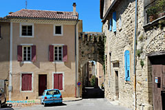 Malaucène, porte du village