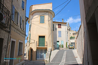 Mazan, rue