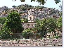 Monieux, clocher Monieux, clocher