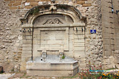 Monteux, fountain