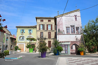 Monteux, square