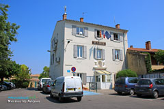 Morières lès Avignon, mairie Morières lès Avignon, mairie