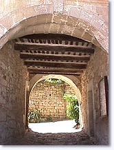 Oppede le Vieux - Passageway