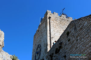 Pernes les Fontaines, tour de l'horloge
