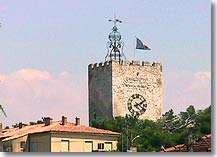 Pernes les Fontaines - Clock tower