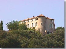 Roaix, castle