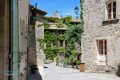 Saignon, street