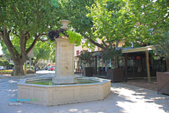Sarrians, fontaine