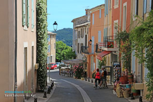 saint saturnin les apt tourisme