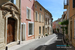 Saint Saturnin les Apt, street