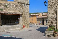 Saumane de Vaucluse, street