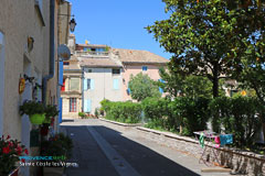 Sainte Cécile les Vignes, maison