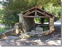 Saint Roman de Malegarde, washing house