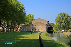 Les Taillades, windmill