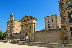 La Tour d'Aigues, entrée du château La Tour d'Aigues, entrée du château