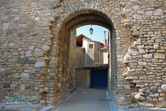 Venasque, porte des remparts Venasque, porte des remparts