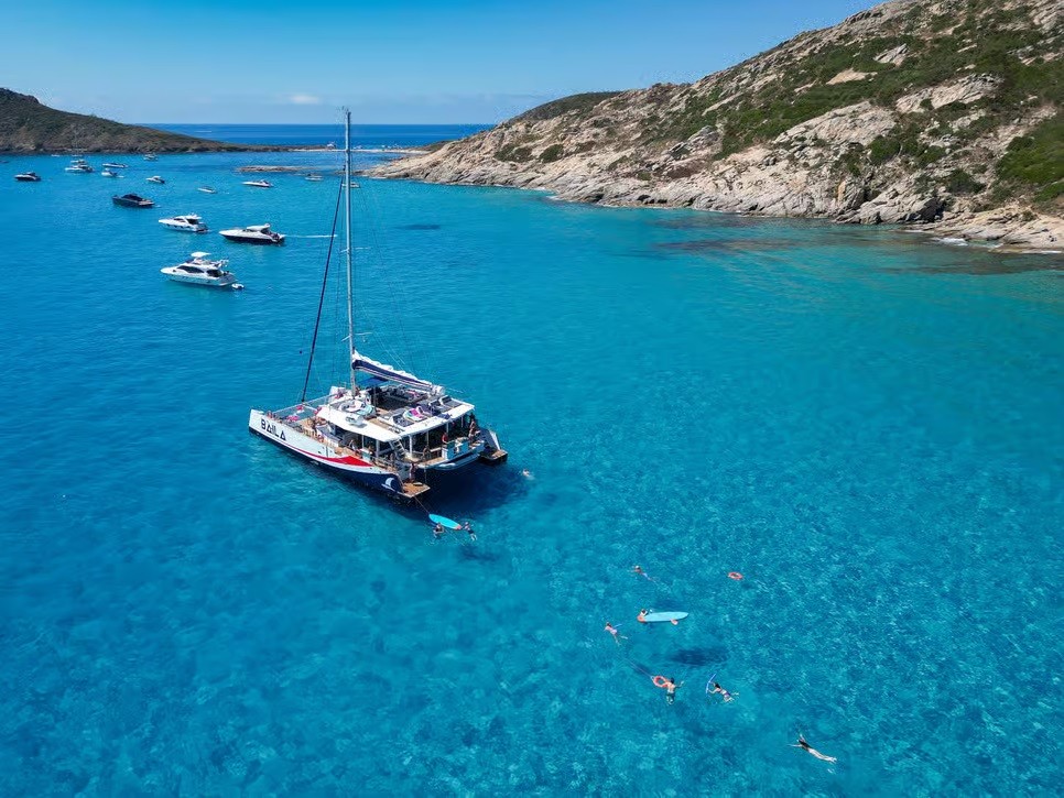 Croisière en catamaran d'1 journée vers le Cap Taillat