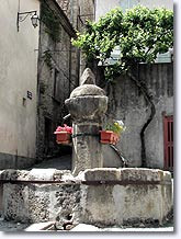 Fontaine à Mézel