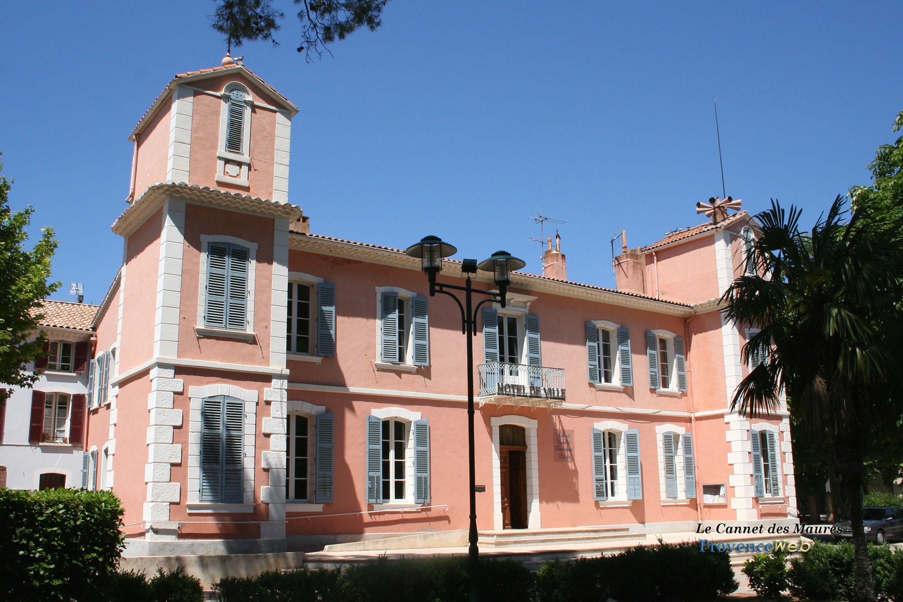 Le Cannet des Maures
