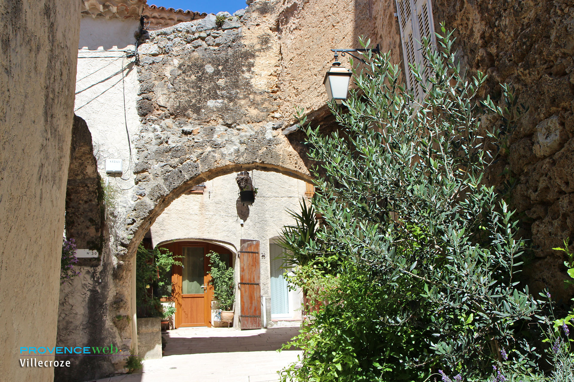 Villecroze