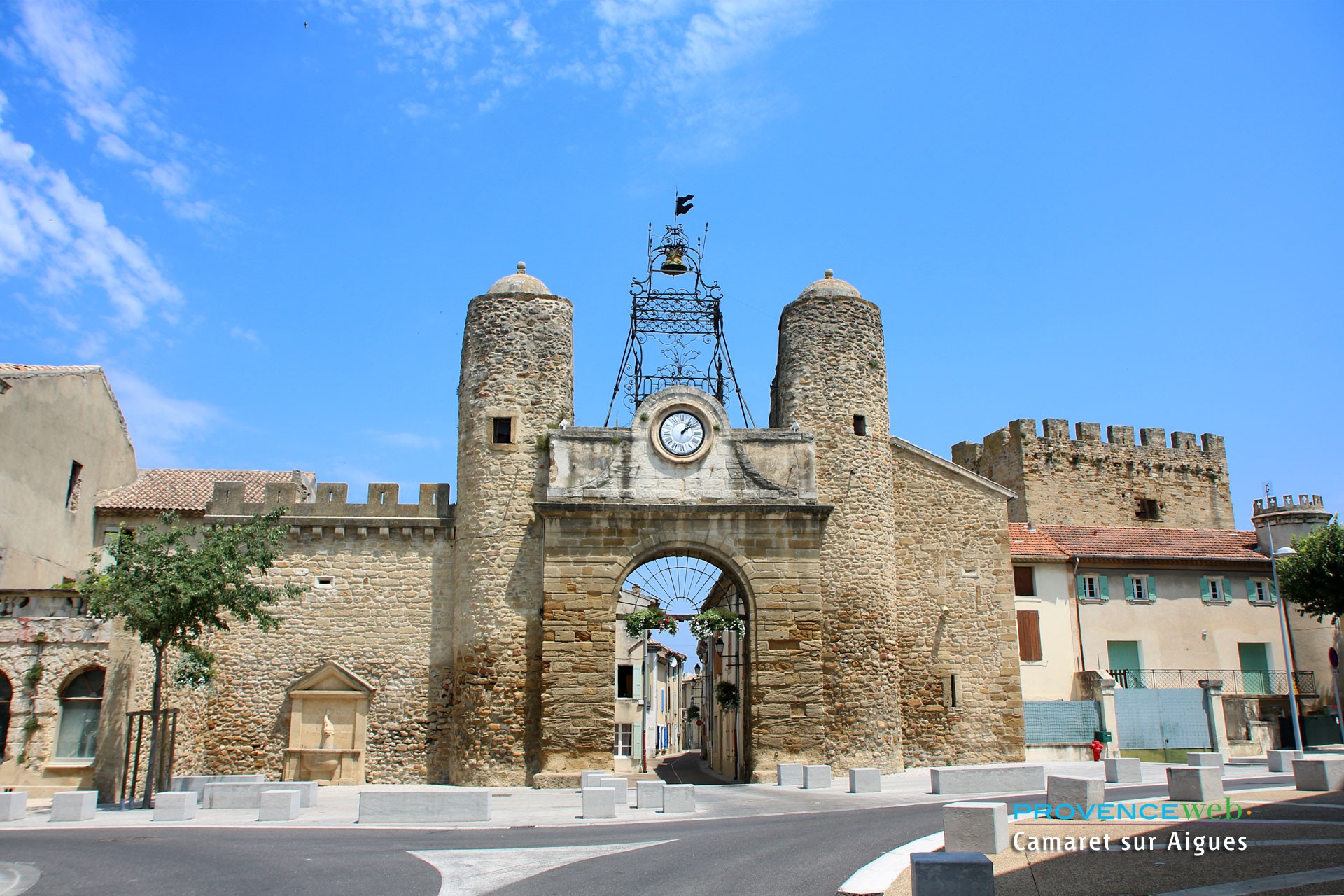 Camaret sur Aigues