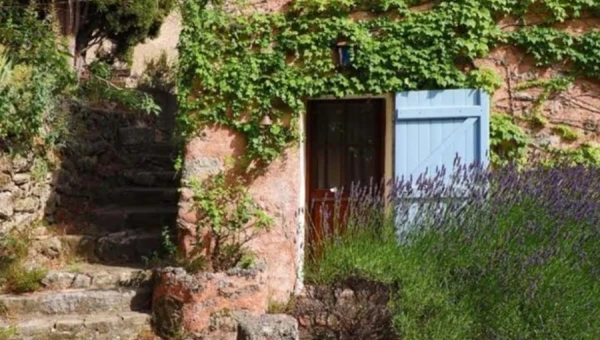 Petite maison airbnb à Tourtour
