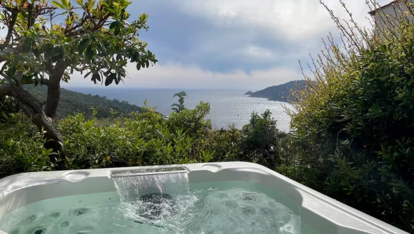 Villa naturiste sur l'île du Levant