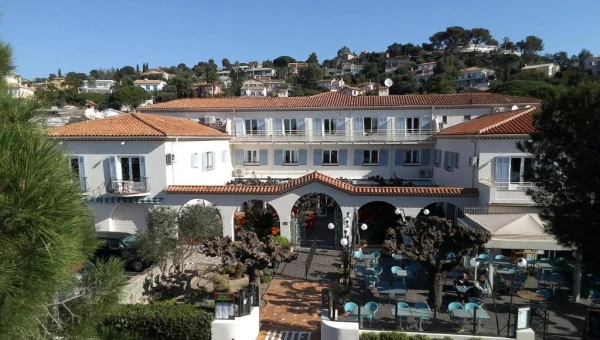 Hôtel Le Provençal aux Issambres