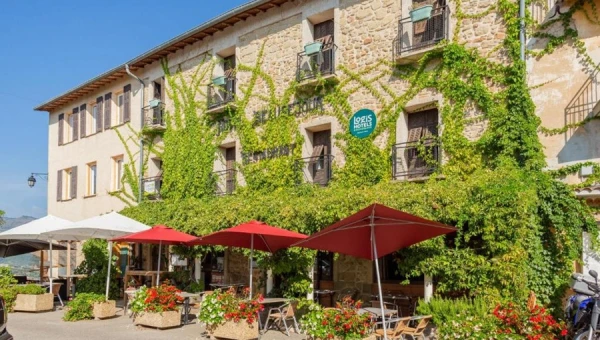 Hôtel Restaurant Beauséjour à Berre les Alpes