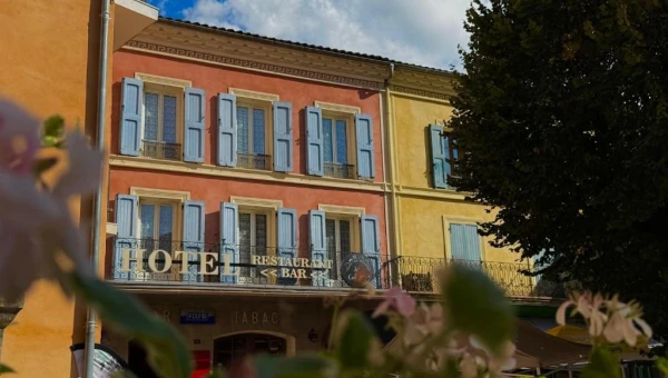 Hôtel Les Callunes à Annot