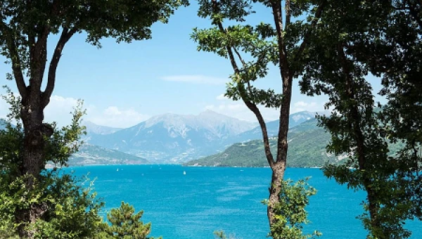 Camping L'Ecrin du Lac