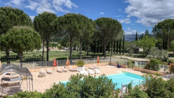 Logis Hôtel Le Manoir à Apt