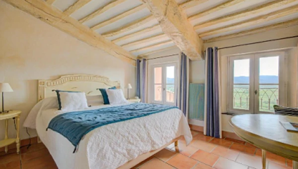 Hôtel Omma à Roussillon