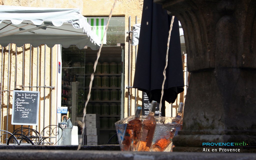 Vin ros&eacute; &agrave; Aix.