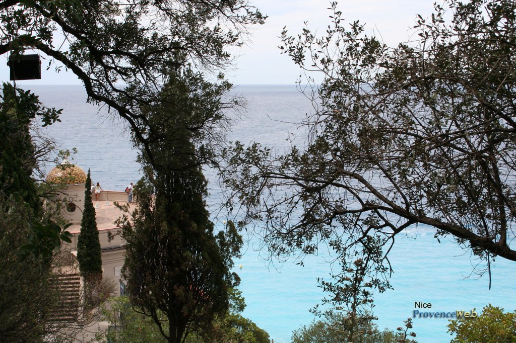 Vue sur la mer &agrave; Nice.