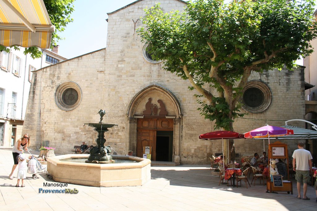 Place à Manosque.