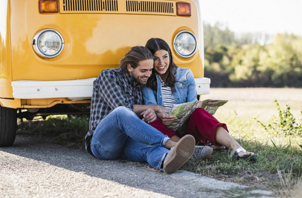 Couple en roadtrip en Provence.