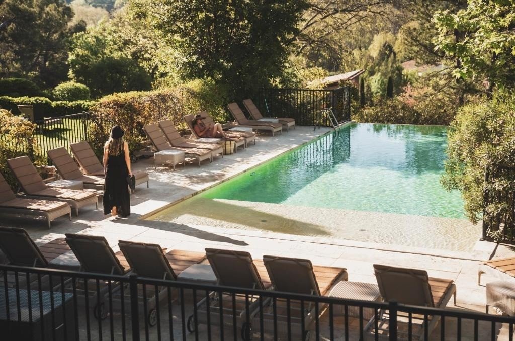 piscine des Lodges Sainte Victoire.