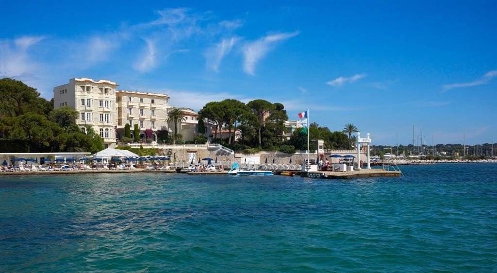 H&ocirc;tel Belles Rives.