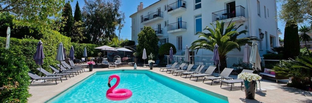 Piscine de la Villa Cap d'Antibes.