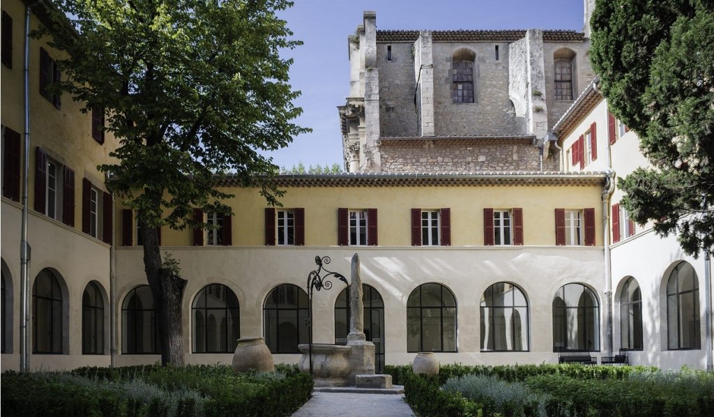 Les plus beaux h&ocirc;tels d'Arles.