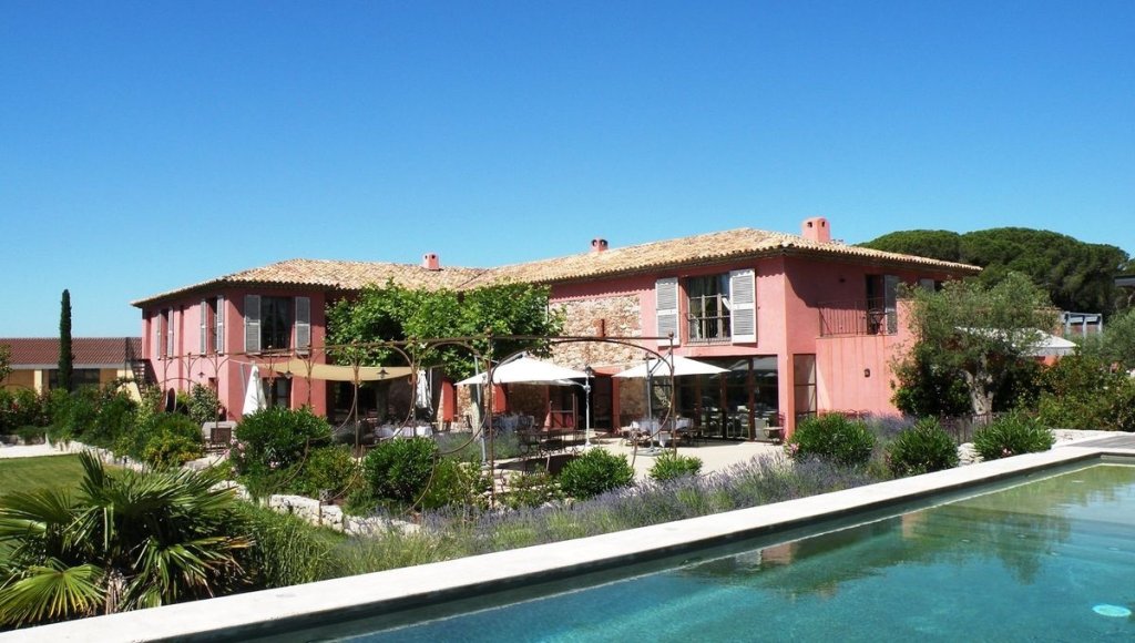 Piscine de La Bastide du Clos des Roses.