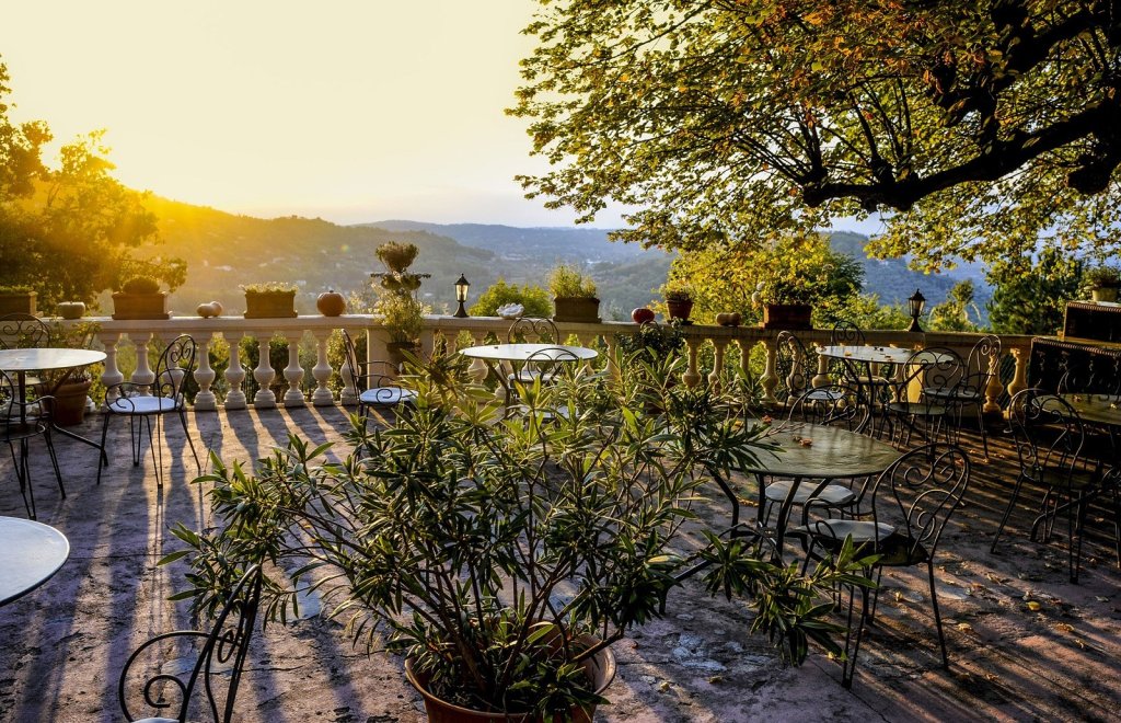 La Bellaudi&egrave;re.