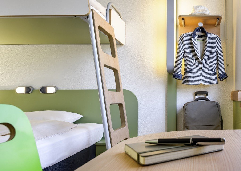 Chambre de l'ibis budget d'Hy&egrave;res.