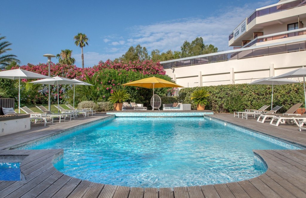 Mercure Hy&egrave;res Centre.