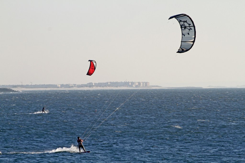 Kitesurf &agrave; Hy&egrave;res.