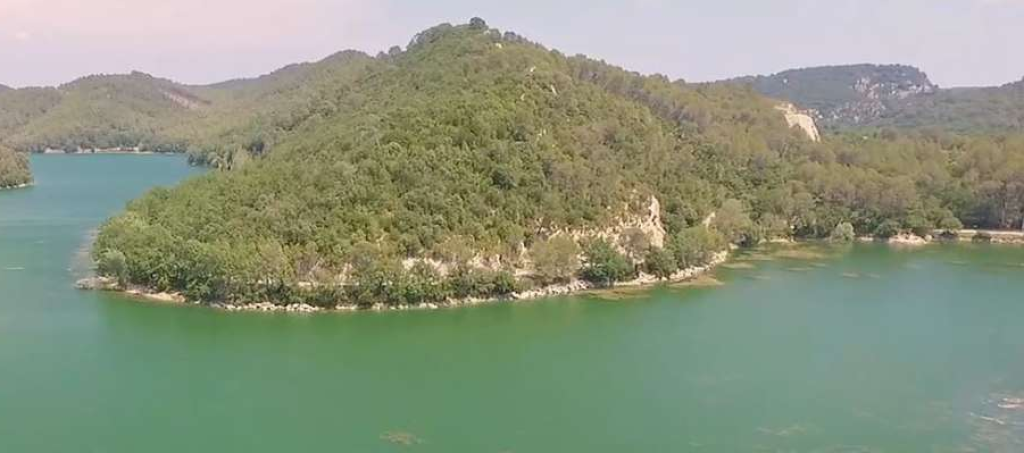 Lac Sainte Suzanne &agrave; Carc&egrave;s.