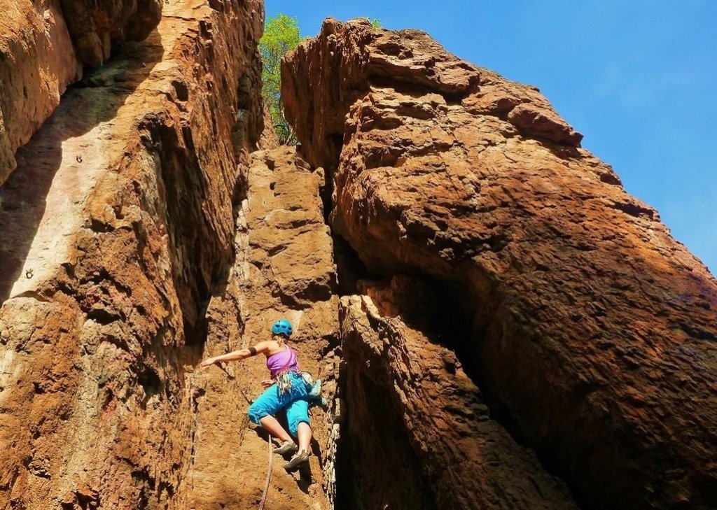 Escalades aux gorges du Blavet.