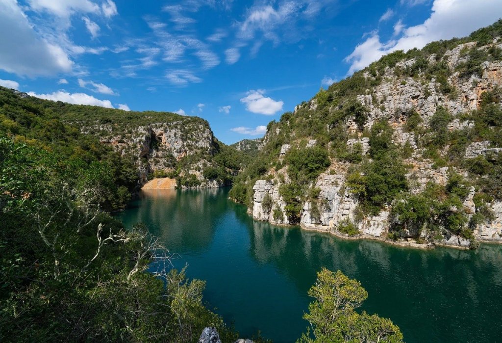 Le Lac de Quinson dans le Verdon.